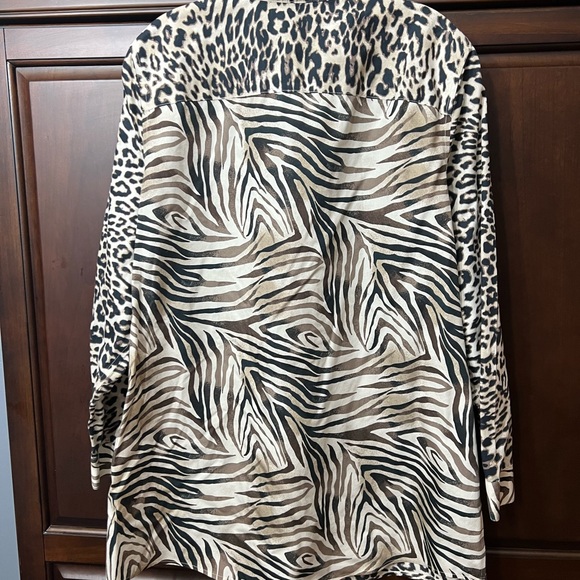 Chico's Leopard & Zebra Print Button Down Shirt Chico’s SZ 3 or Women’s XL/16 - Picture 2 of 6